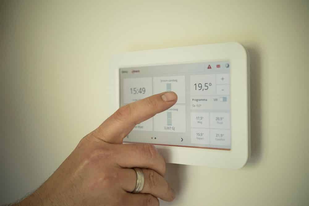 Thermostat Installation & Calibration image